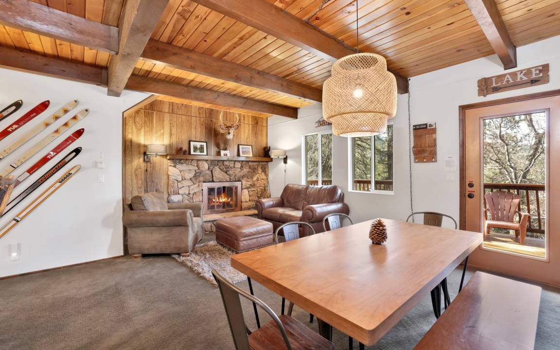 Chipmunk Treehouse | Upper Moonridge