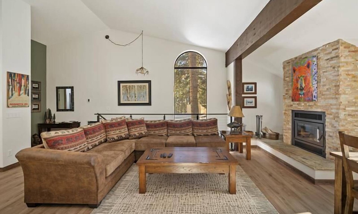 Helios | Mammoth Lakes