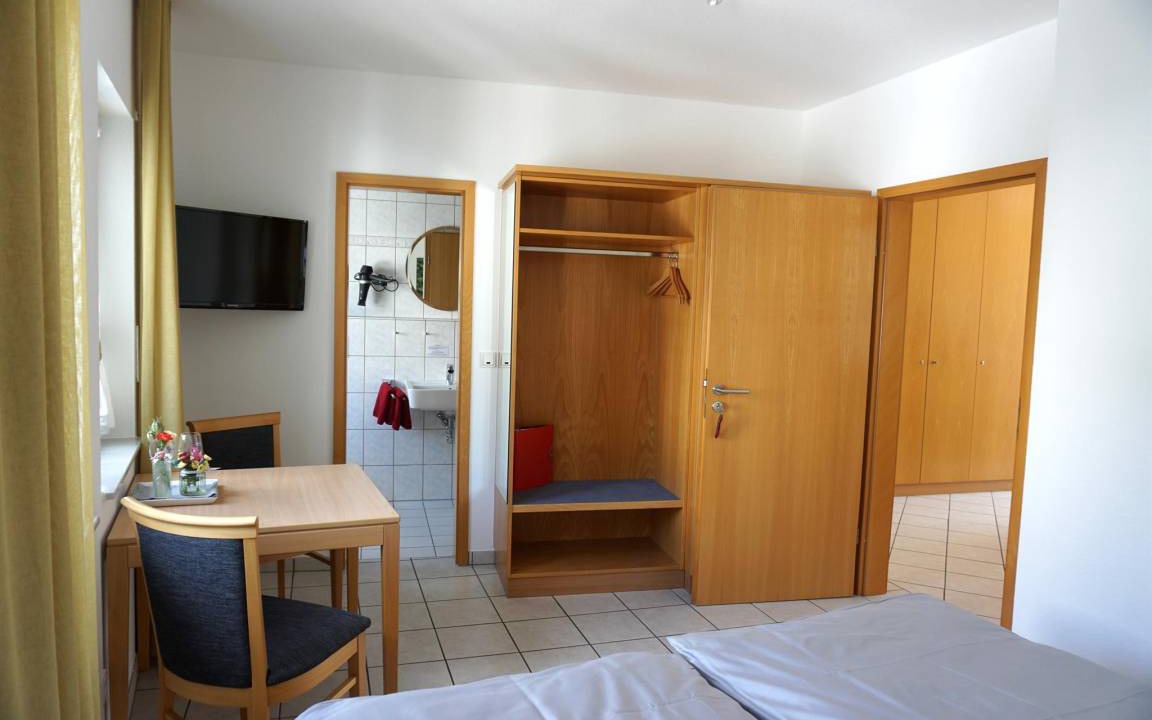 Shower Toilet | Losnich