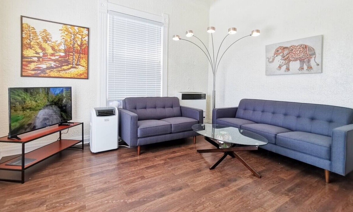 Flags Freeway | Vallejo