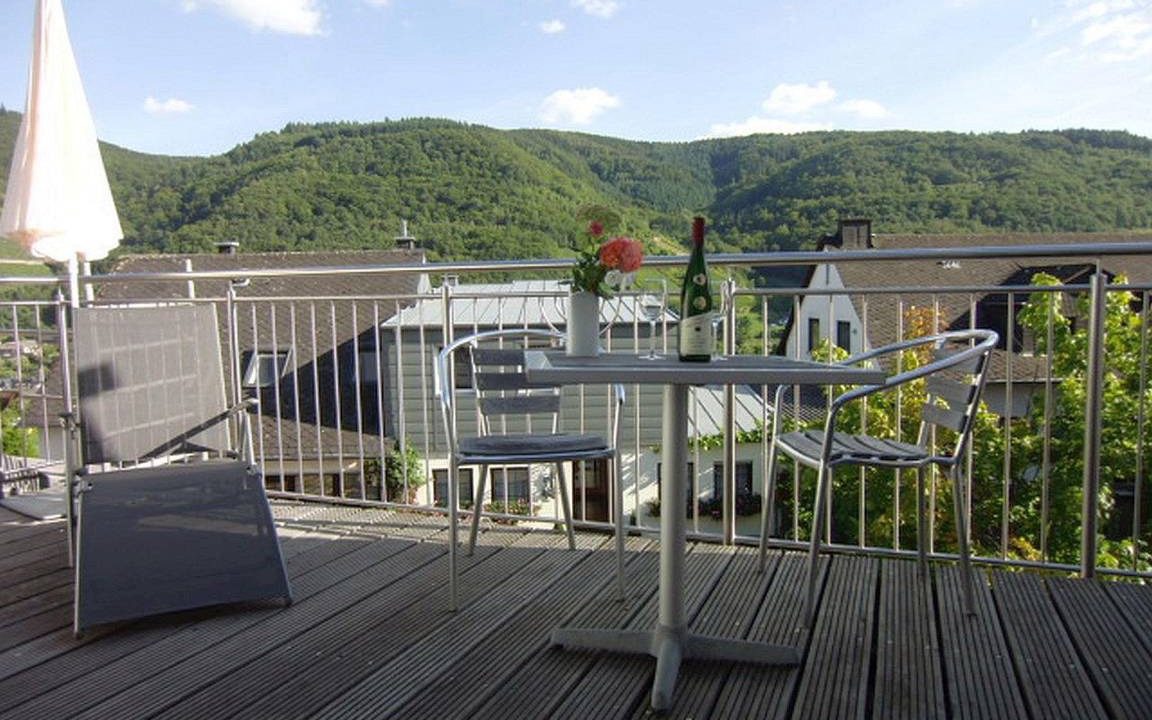 Shower Toilet | Kues