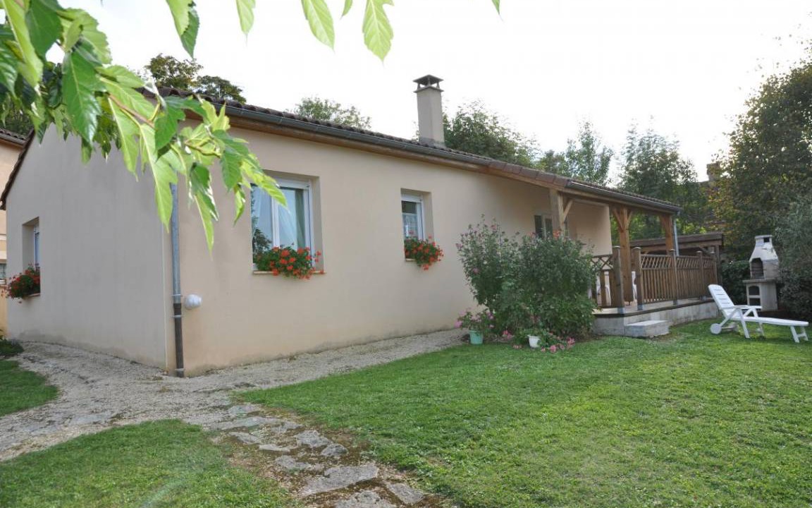 Holiday Shower Toilet | Le Bougayrou