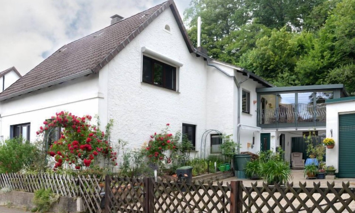 Dohlenberg Steintisch Schwalenberg | Schwalenberg