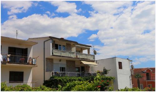 Apartments Buffalo | Primosten