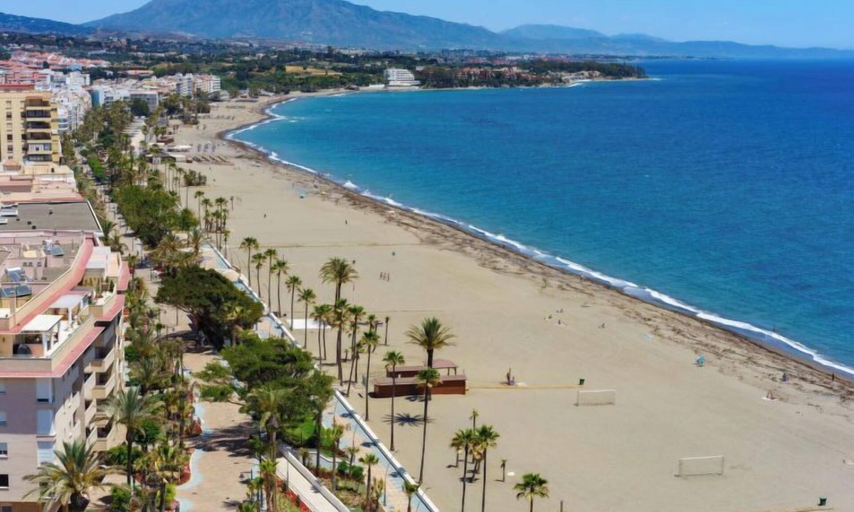 Avenida Del Pirata | New Golden Mile