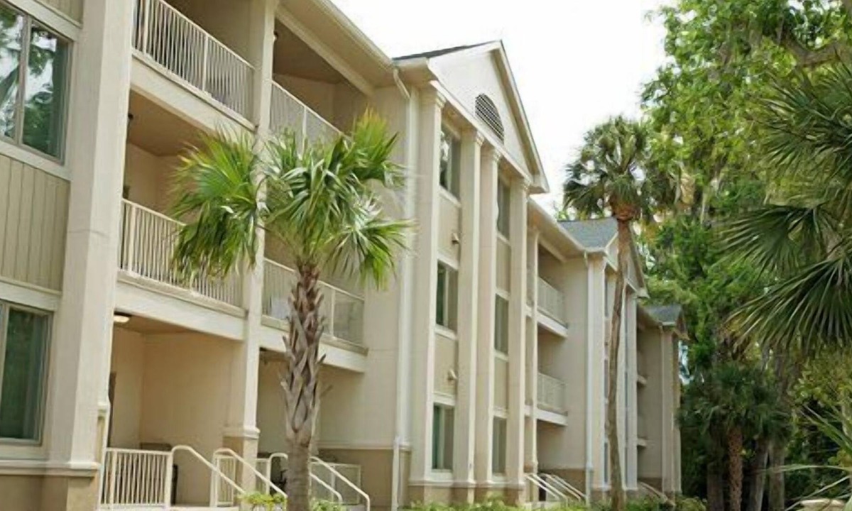 Sands Resort North | North Forest Beach