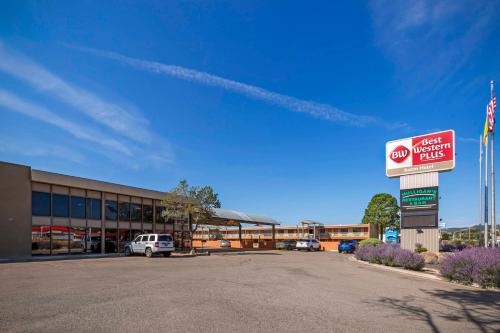 Raton Hotel | Raton