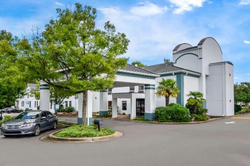 Comfort Inn Apex Holly Springs | Apex