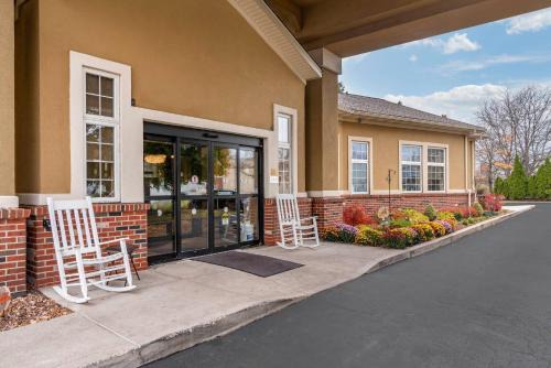 La Quinta Inn | Amherst