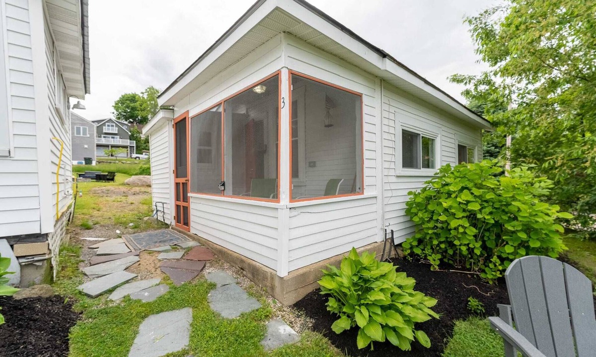 Cottage Summary Br | Weirs Beach