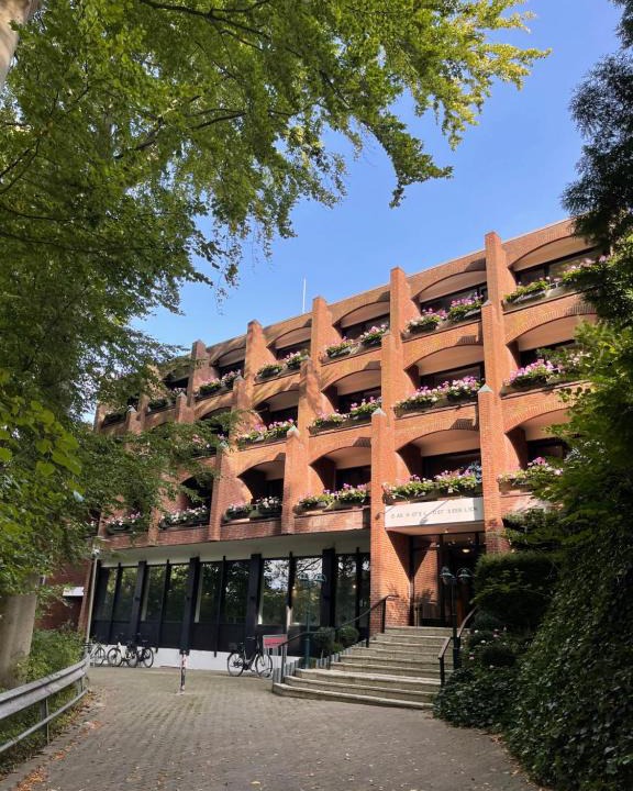 Das Hotel | Luetjenburg