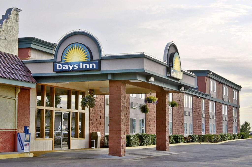 Days Inn | Mount Vernon