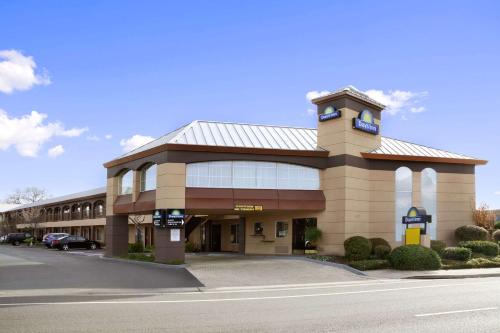 Days Inn | Rocklin
