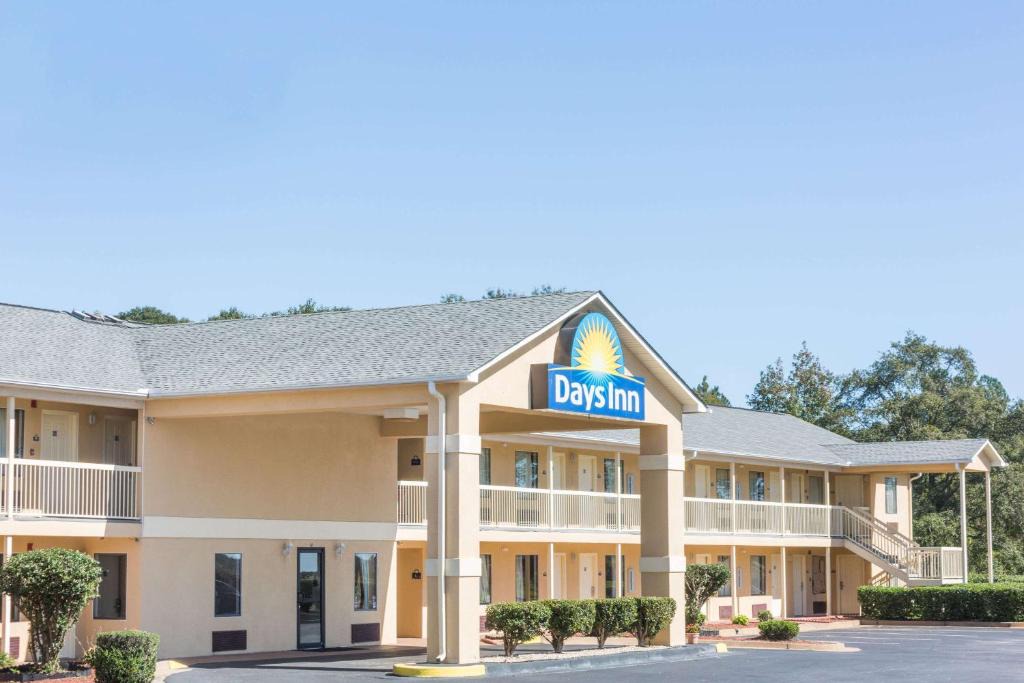 Days Inn | Royston
