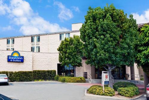 Days Inn | Fullerton