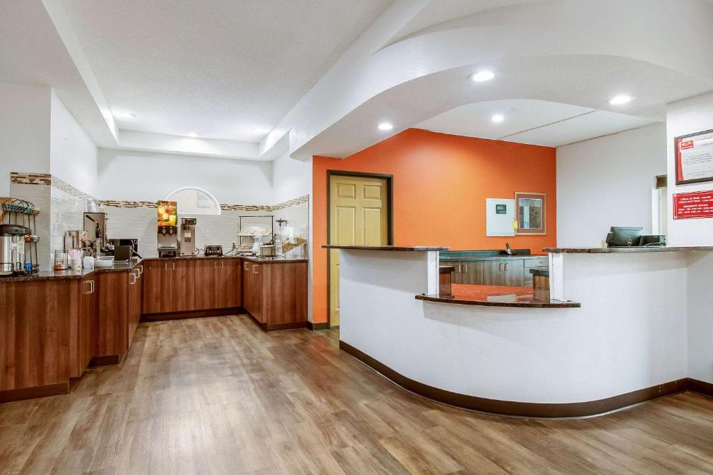 Econo Lodge Lebanon | Franklin