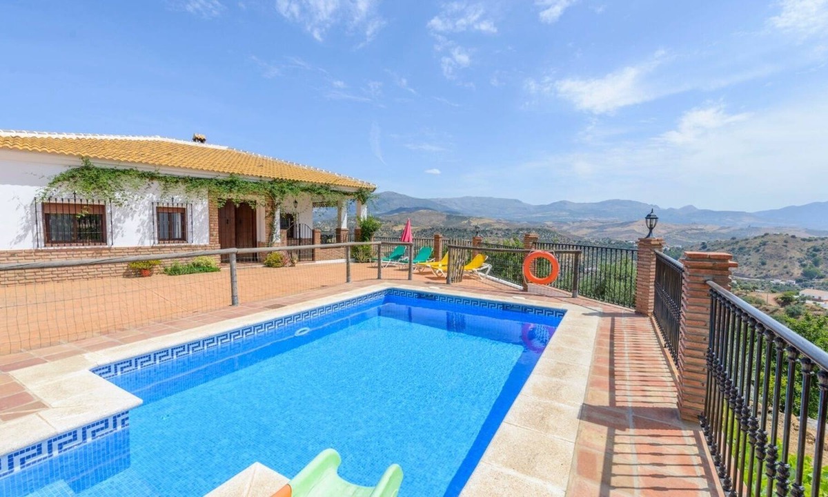 El Mirador Del Abuelo | Comares