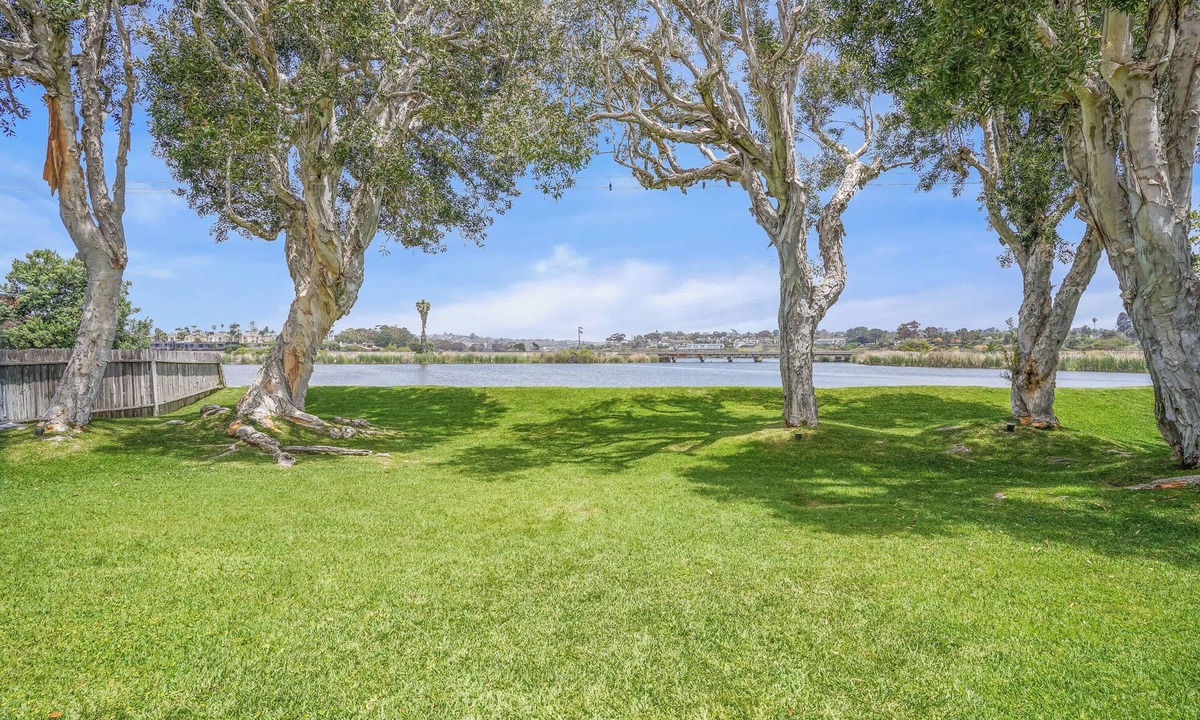 Saint Malo Beach | South Oceanside