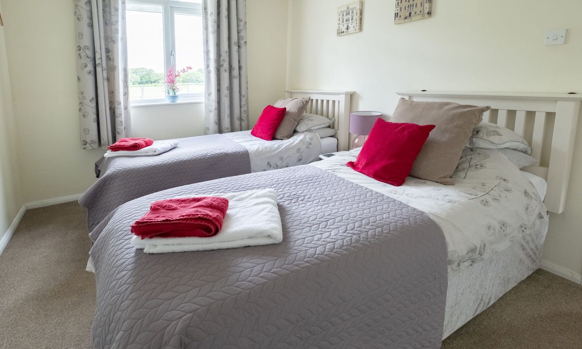 Woodhouse | Henfield