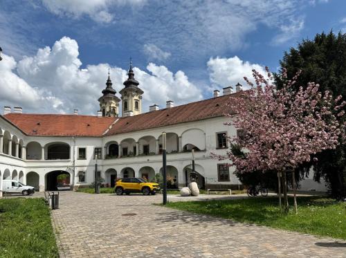 Apartman | Eger