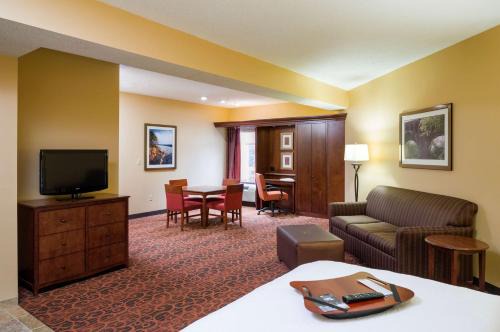 Hampton Inn Dam | Selinsgrove