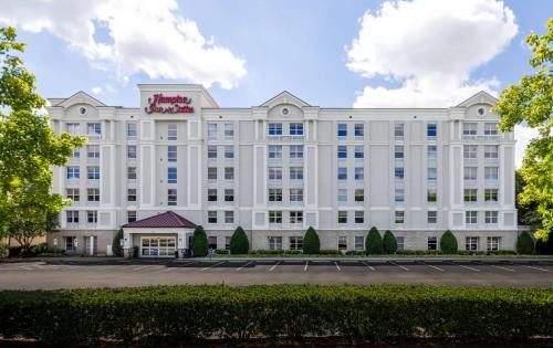 Hampton Inn Suites | Southwest Raleigh