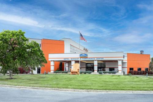 Howard Johnson | Lima