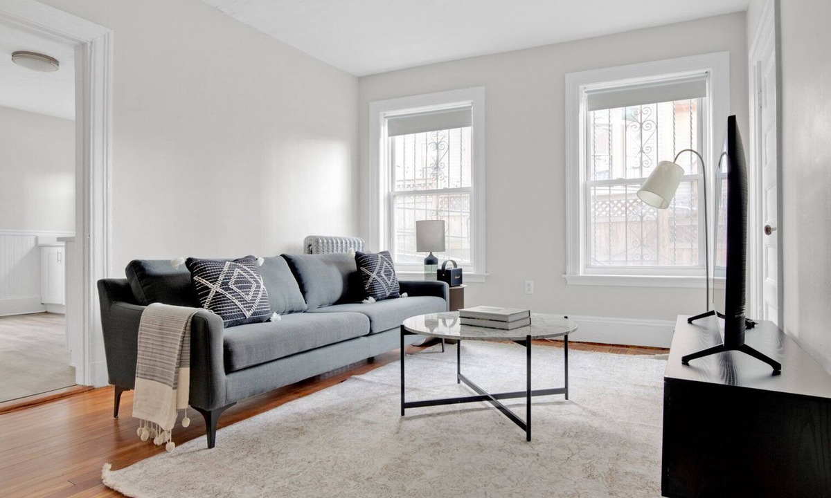 Grocery | Aspinwall Hill