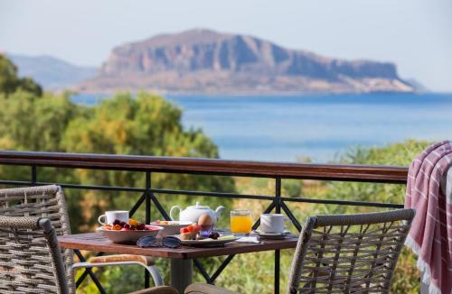 Iris Beach Hotel | Xifias