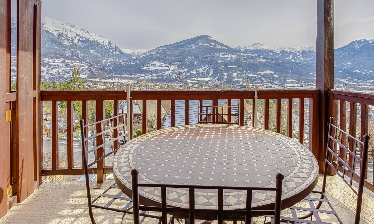 Les Fauvettes Vue Sur Montagne | Embrun