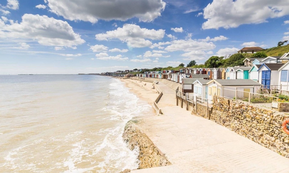 Berth Caravan At Naze Marine Holiday Park | Walton on the Naze