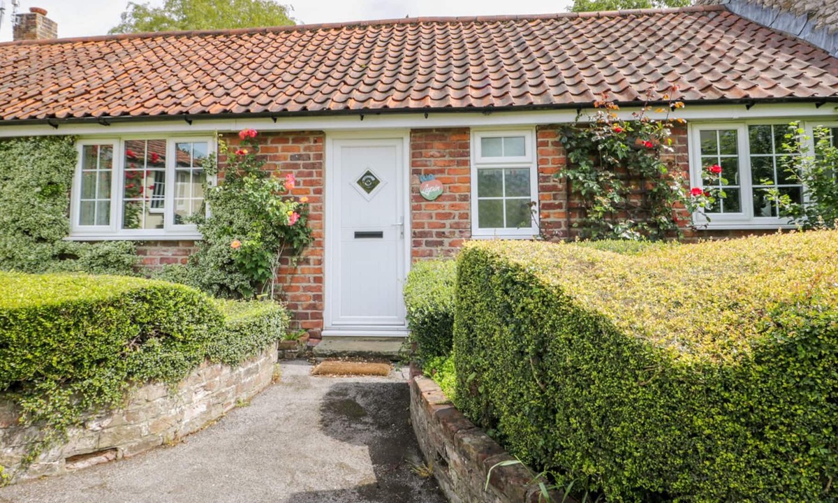 Lupin Cottage Hunman | Hunmanby