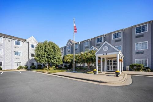 Microtel Inn | Greensboro