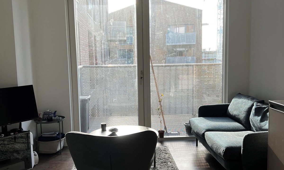 Surrey Quays | Evelyn