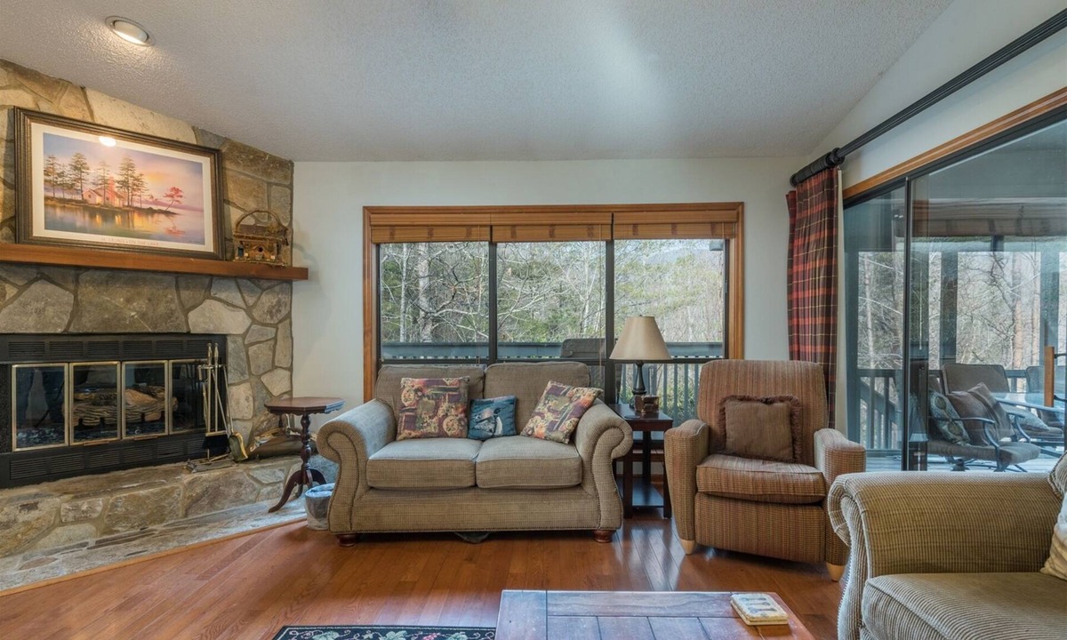 Quail Cove Lure | Lake Lure