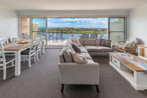 Regatta | Forster