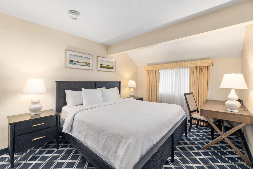 Residences At Daniel Webster | Merrimack