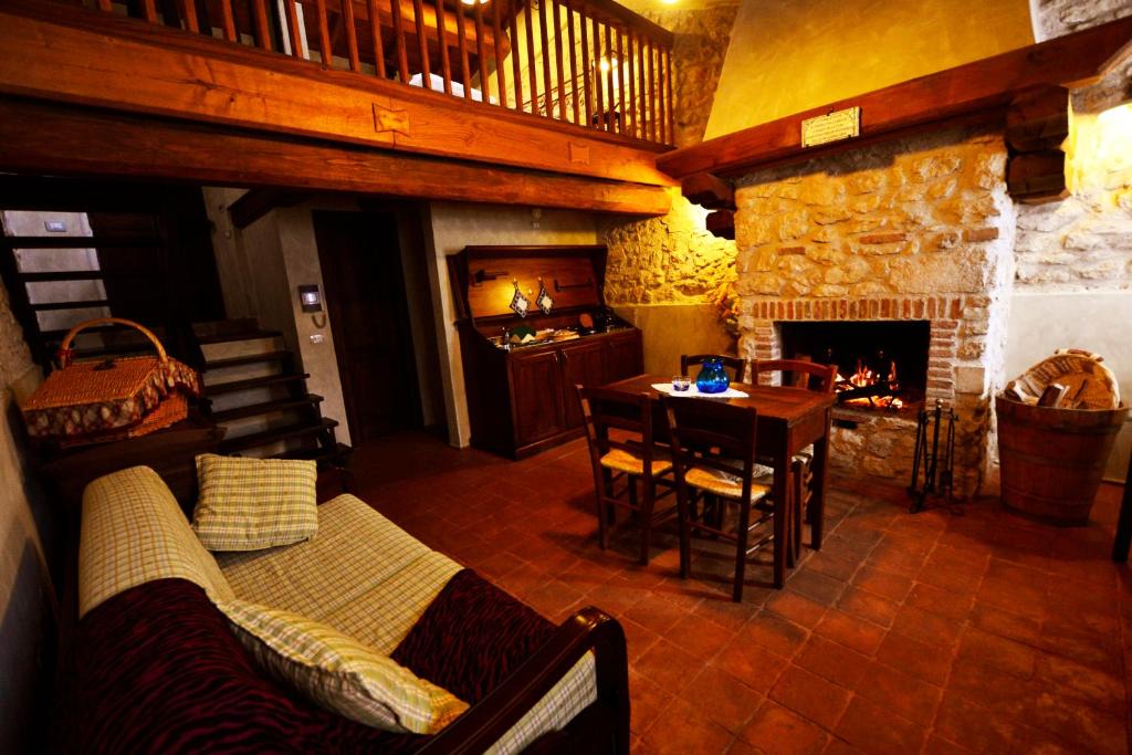 Robur Marsorum Albergo Diffuso | Rocca di Mezzo