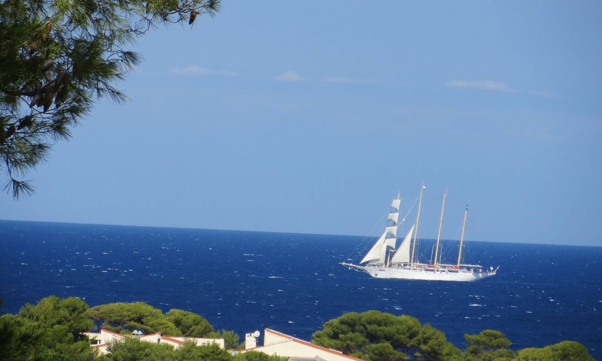 Lumio Pièces Personnes | Marine de Saint Ambroggio