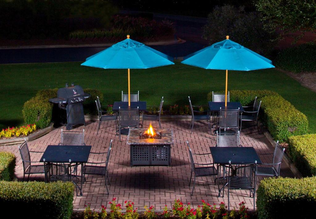 Sonesta Birmingham | Lake Purdy