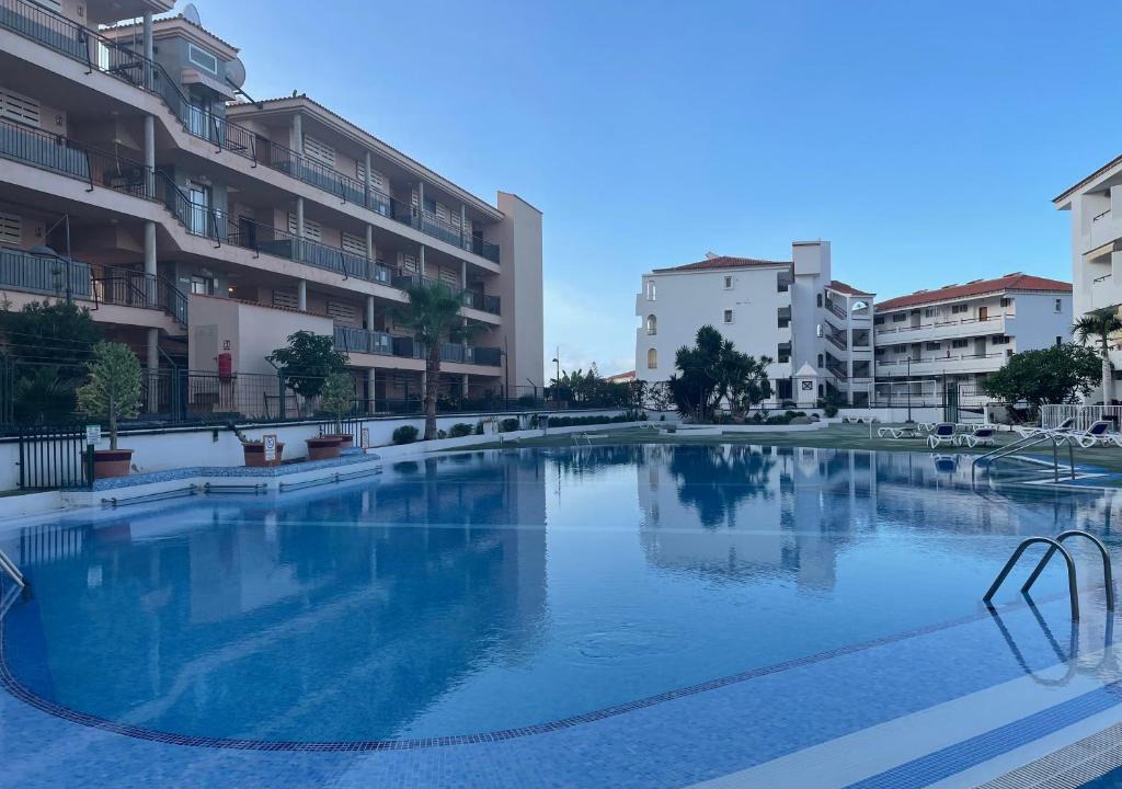 Summerland | Los Cristianos