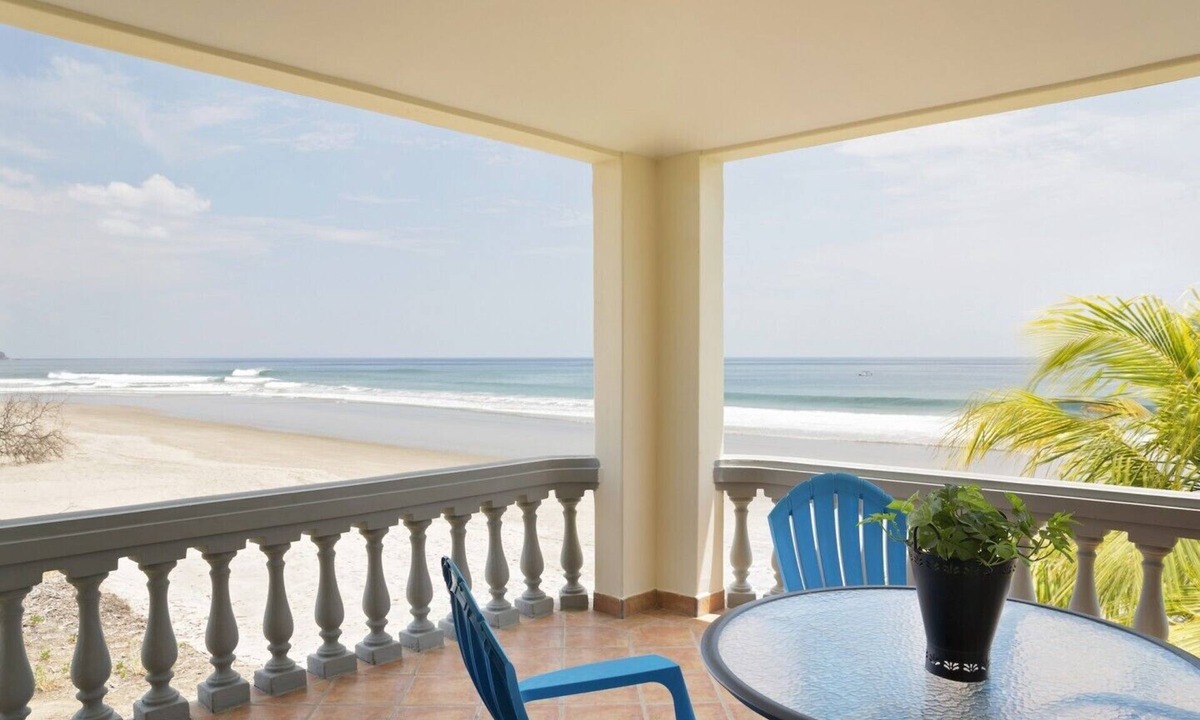 Beach Hacienda Iguana Villa | Rancho Santana