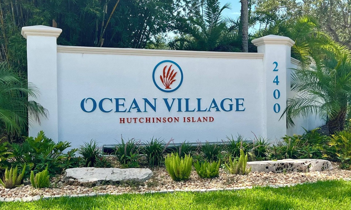 Ocean Village Capstan | Fort Pierce