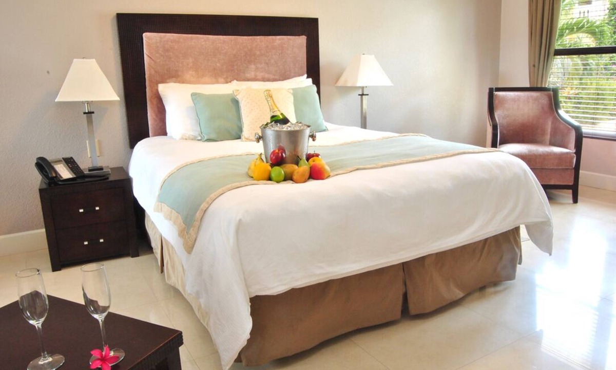 The Alexander | West End