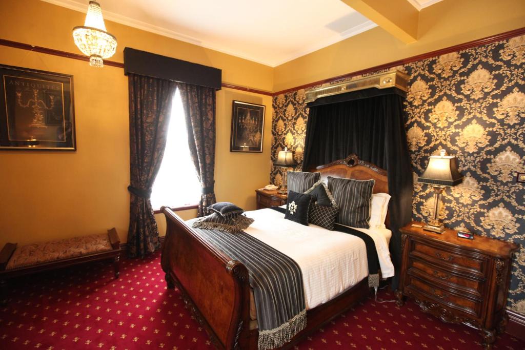 The Grand Macfie | Devonport