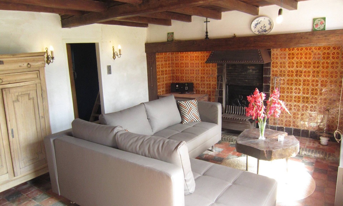 Snug Farm Trampoline Table Tennis | Proven