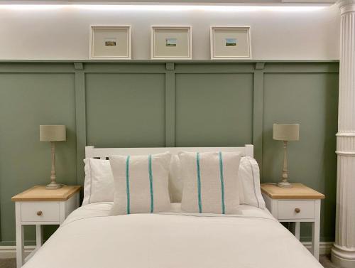 Victoria Bar Walls | York