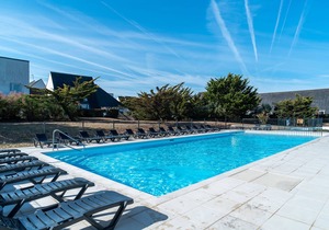 À 200m de la Plage | Apt pour 6p + Terrasse Privée