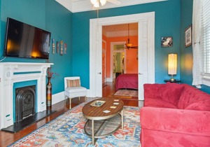 1/2 Gingerbread Home in historic Algiers Point, New Orleans