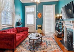 1/2 Gingerbread Home in historic Algiers Point, New Orleans